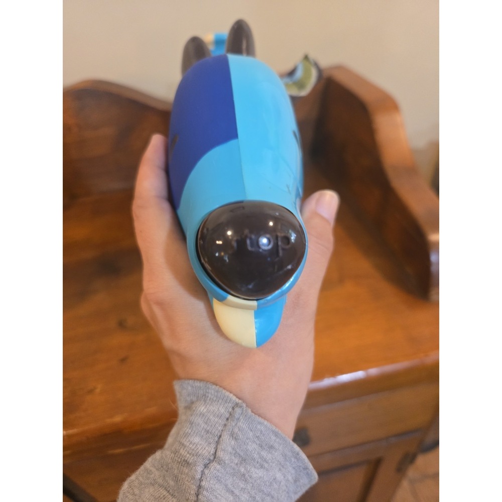 B Toys Electric Guitar Interactive Woofer Hound Dog Musical Instrument Tested VG - Picture 9 of 11
